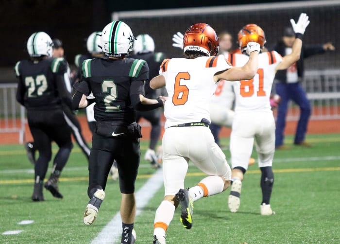 Estacada Scappoose 4A Oregon football semifinal November 19 2022 Dan Brood 19